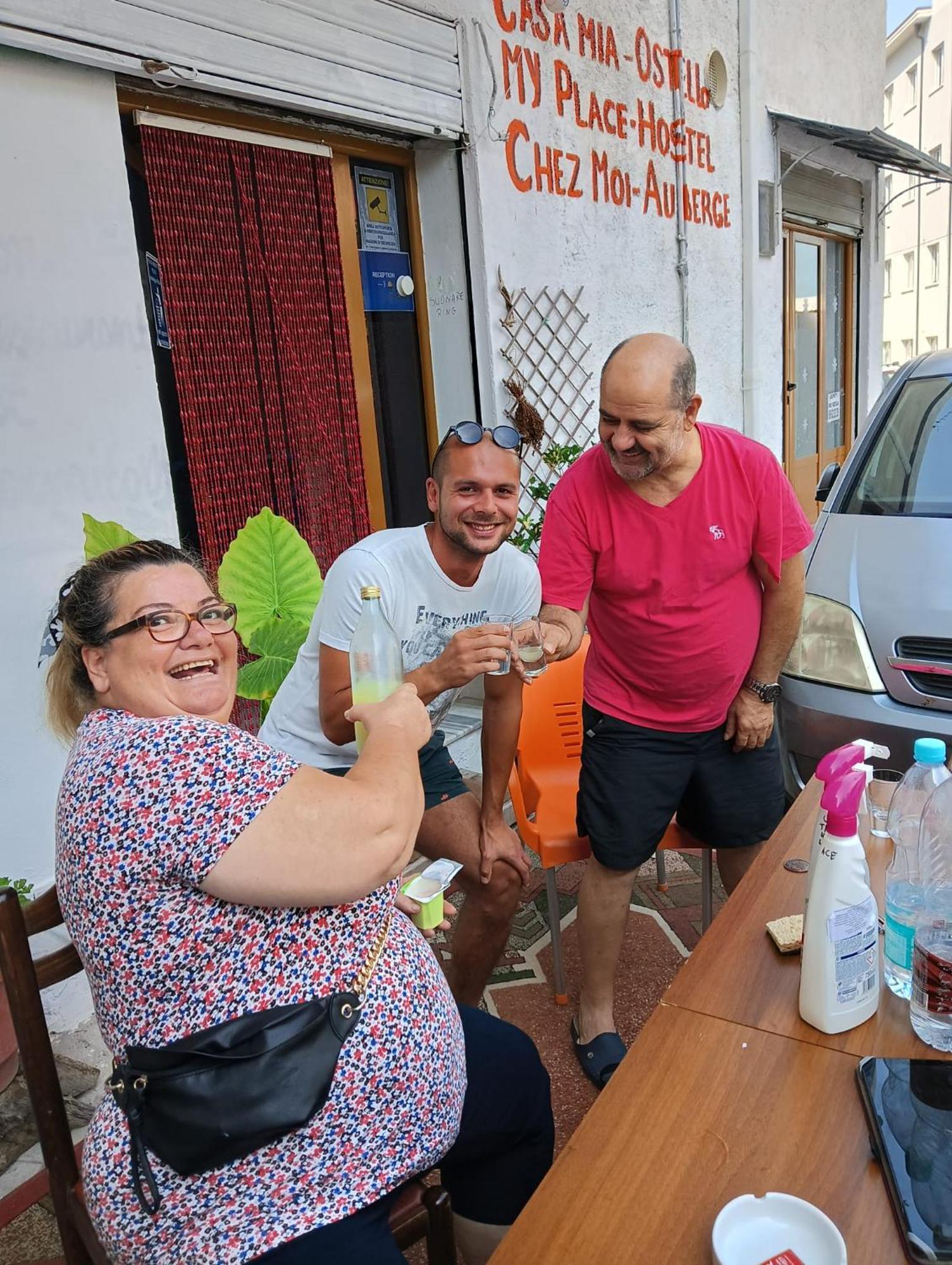 Casa Mia Hostel Vlore Bagian luar foto